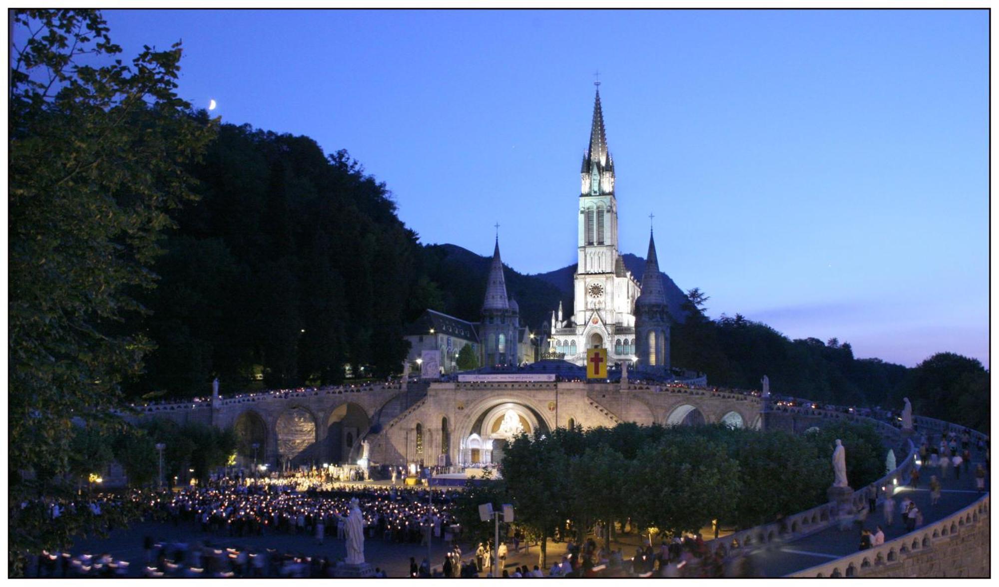 Hotel Adonis - Notre Dame De La Sarte Lourdes