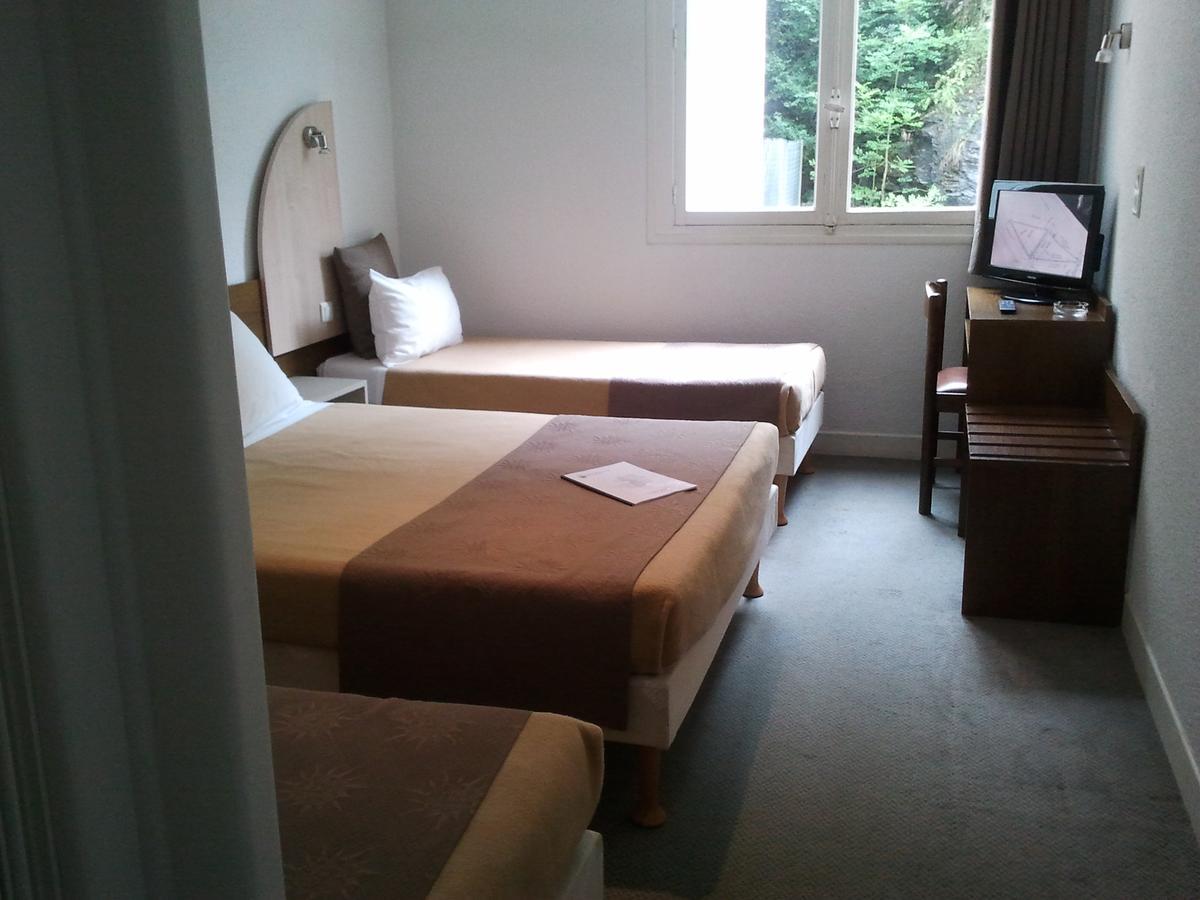 Hotel Adonis - Notre Dame De La Sarte