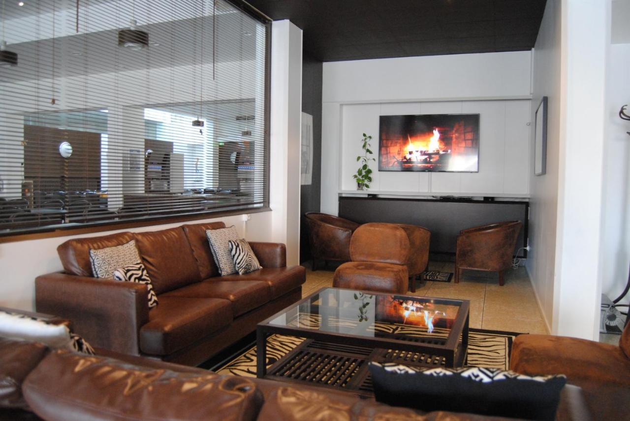 Adonis - Notre Dame De La Sarte Hotel 3*