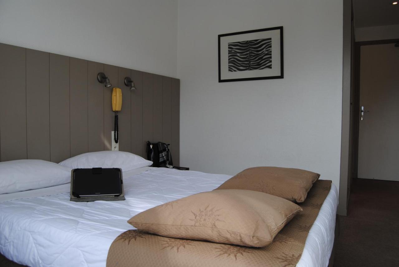 Adonis - Notre Dame De La Sarte Hotel